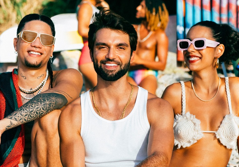 Silva, Marina Sena e RDD embalam a chegada do verão com “Te Vi Na Rua”