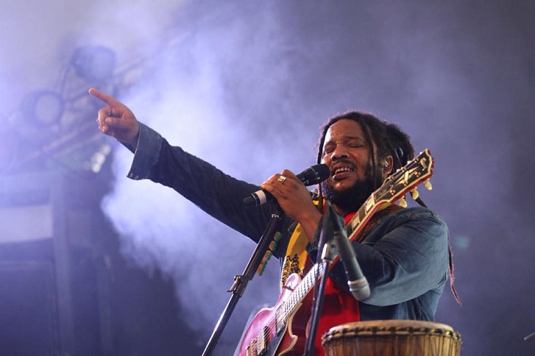 Stephen Marley lança álbum em homenagem a Nina Simone com participação especial de Joss Stone