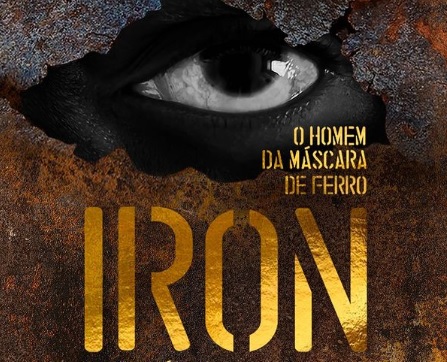 Musical ‘IRON, o homem da máscara de ferro’ no 033 Rooftop Santander